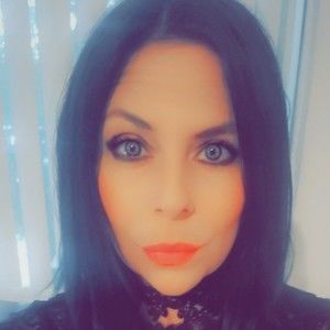 Meet your Posher, Gwen